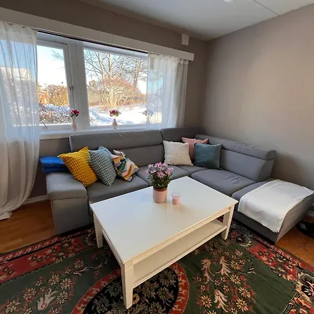 Stylish 2-bedrooms Apartment, Smart Tv, Netflix, Parking - アパート