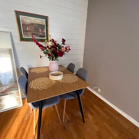 Stylish 2-bedrooms Apartment, Smart Tv, Netflix, Parking - *